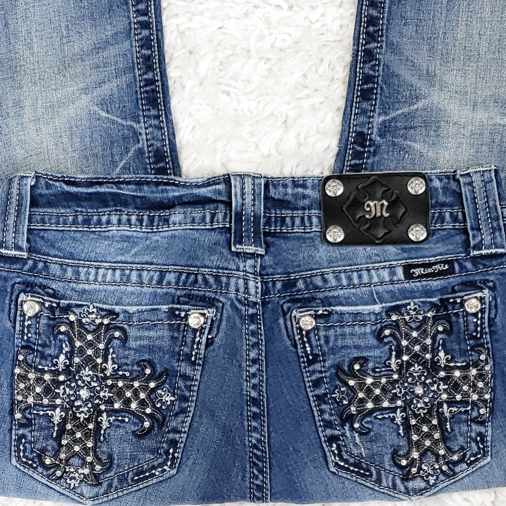 Miss Me Mid Rise Boot Cut Jean's.  Size 28. - Picture 3 of 8